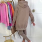 Elegant sweatshirt and pants set for wome