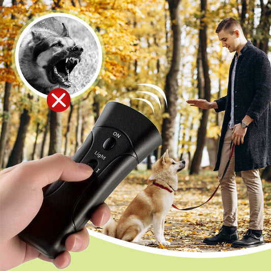Repelente ultrassónico compacto e portátil para cães
