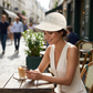 Chapéu de sol elegante e dobrável para mulher com UPF 50+ – Chapéu de alça largo de algodão com aba para o pescoço e alça ajustável 🌞🇬🇧 | Compacto, respirável e pronto para a praia